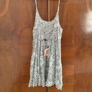 Varga black and white dress - never worn